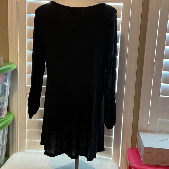 Haani Black Long Sleeve Blouse - Picture 3 of 6